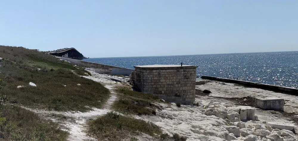 MP42+3XP Big Pine Key — in real life
