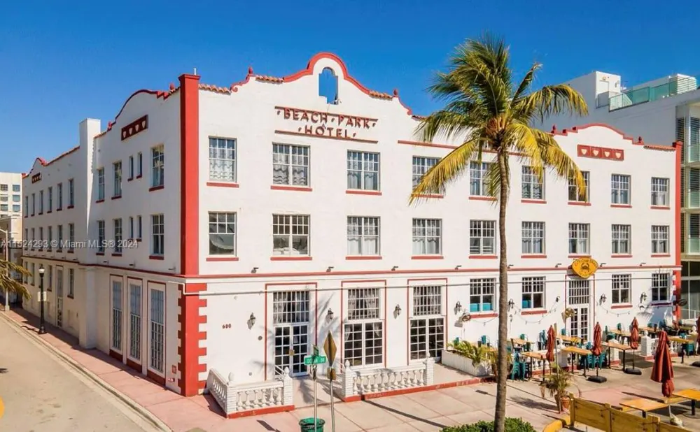 Beach Park Hotel — in real life