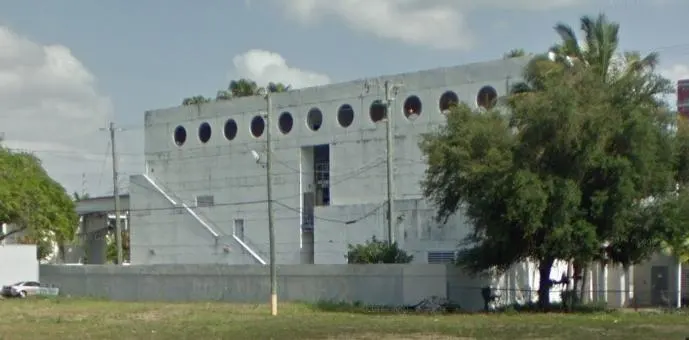 Metro Station, Crosstown — in real life