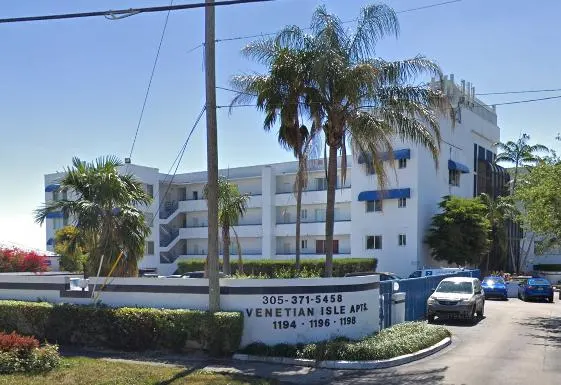 Venetian Isle Apartments — in real life
