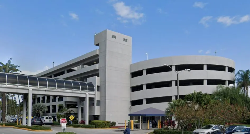 Mount Sinai Medical Center Main Parking Garage — in real life